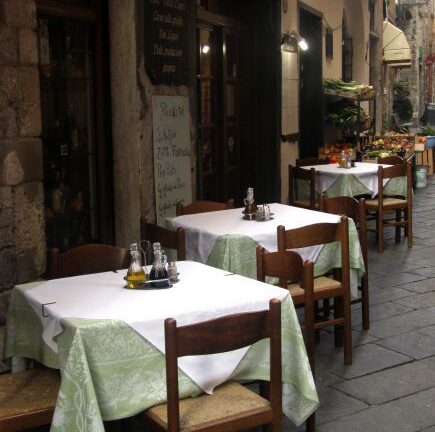 Właściciele wrocławskich restauracji liczą straty