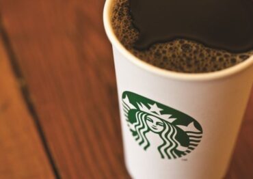 Starbucks – wspólne sprzątanie z okazji Dnia Ziemi