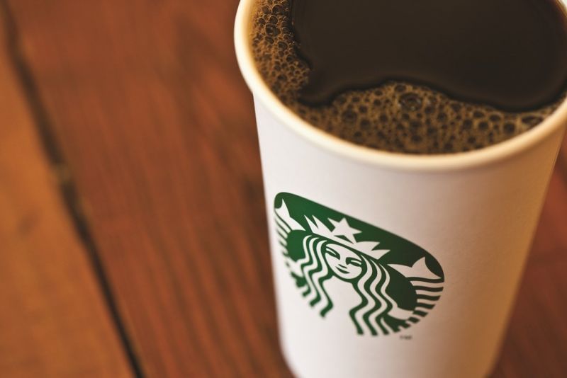 Starbucks – wspólne sprzątanie z okazji Dnia Ziemi