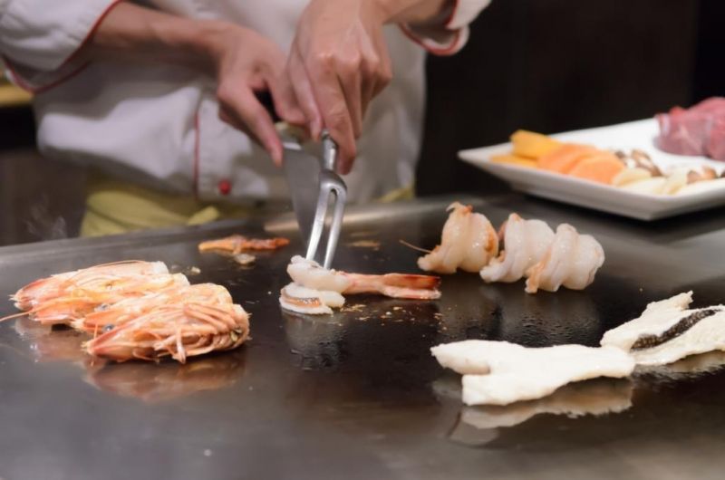 Teppanyaki – kulinarne show w Radisson Blu Hotel