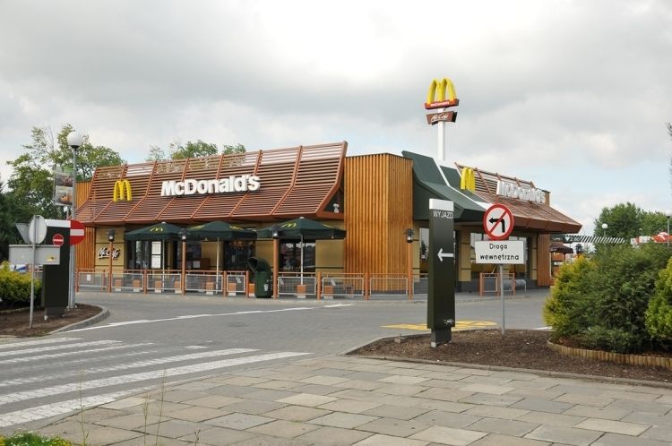 141 restauracji franczyzowych McDonald’s