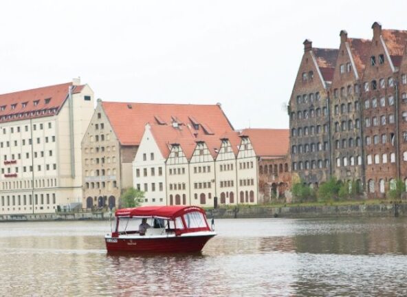 Qubus Hotel Gdańsk: Q-łódka już na wodzie