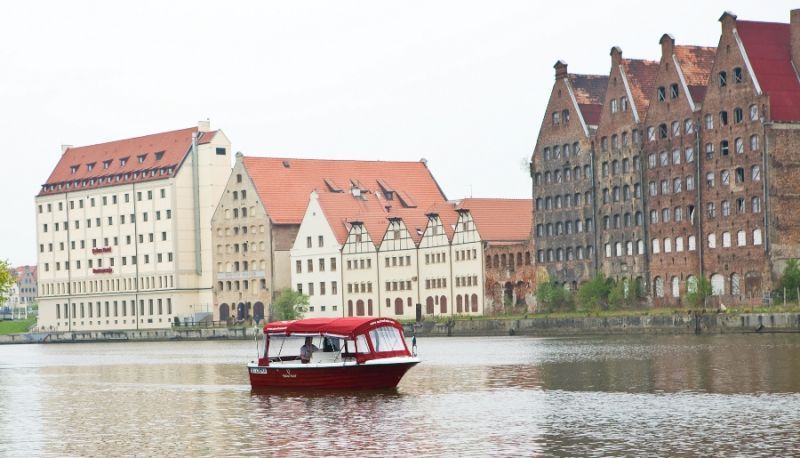 Qubus Hotel Gdańsk: Q-łódka już na wodzie