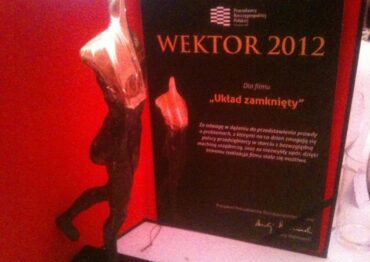 „Układ zamknięty” nagrodzony – Wektory 2012