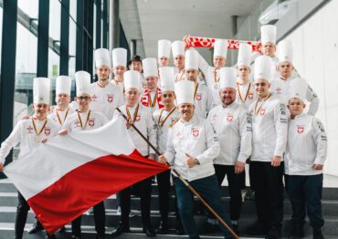 Trzy srebrne medale dla Narodowej Reprezentacji Polski Kucharzy na Olimpiadzie w Stuttgarcie