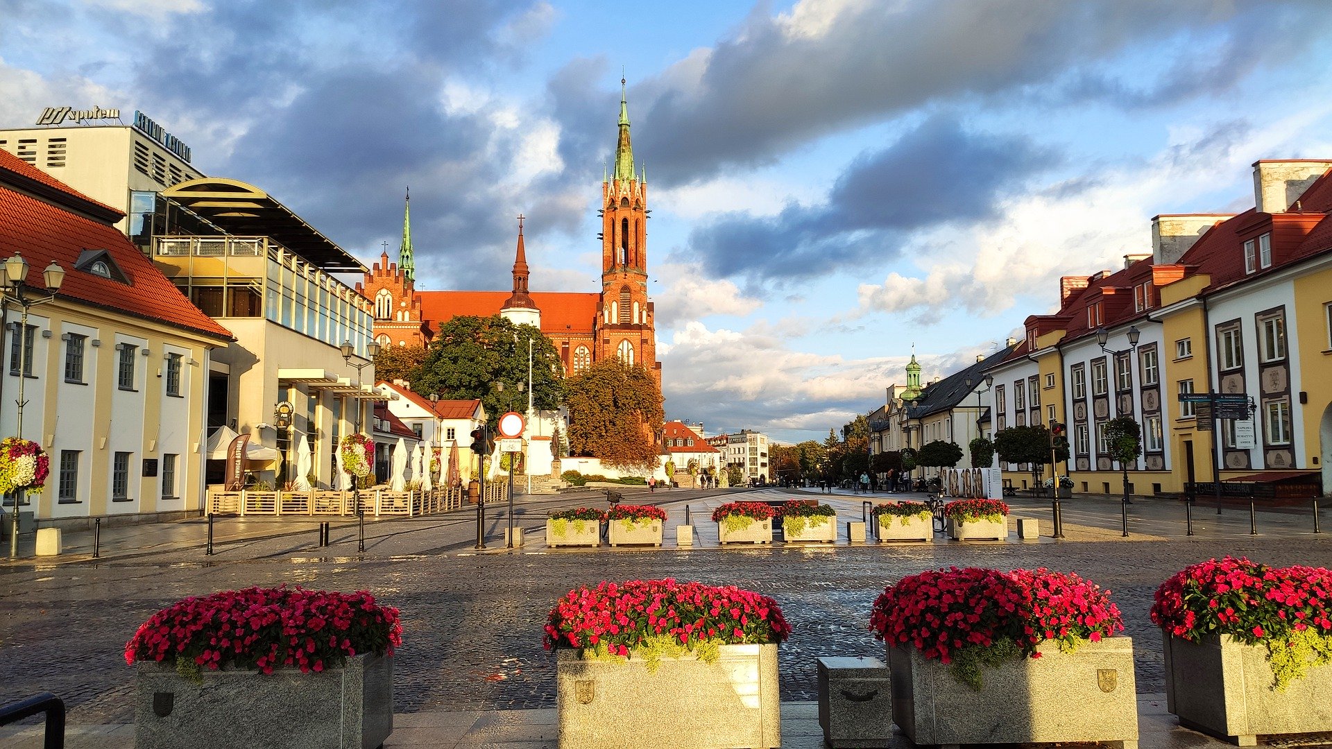 Białystok: W razie potrzeby restauratorzy dostaną większą przestrzeń na ogródki letnie