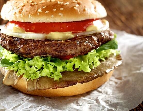 Burger i kanapka – para na lunch