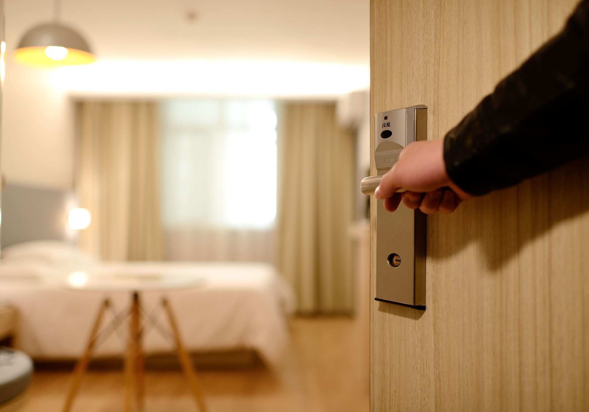 Średnia długość pobytu gości w hotelach w wakacje wyniosła 4 dni