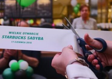 Sadyba Best Mall z nowym miejscem spotkań od Starbucks