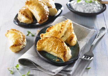Pierogi z ciasta francuskiego	z nadzieniem z karpia zatorskiego ChNP