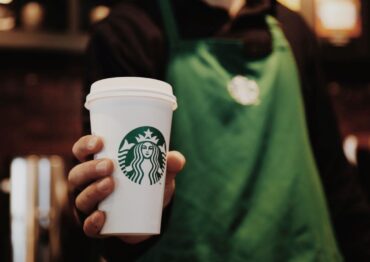 Starbucks z 19. kawiarnią w Warszawie