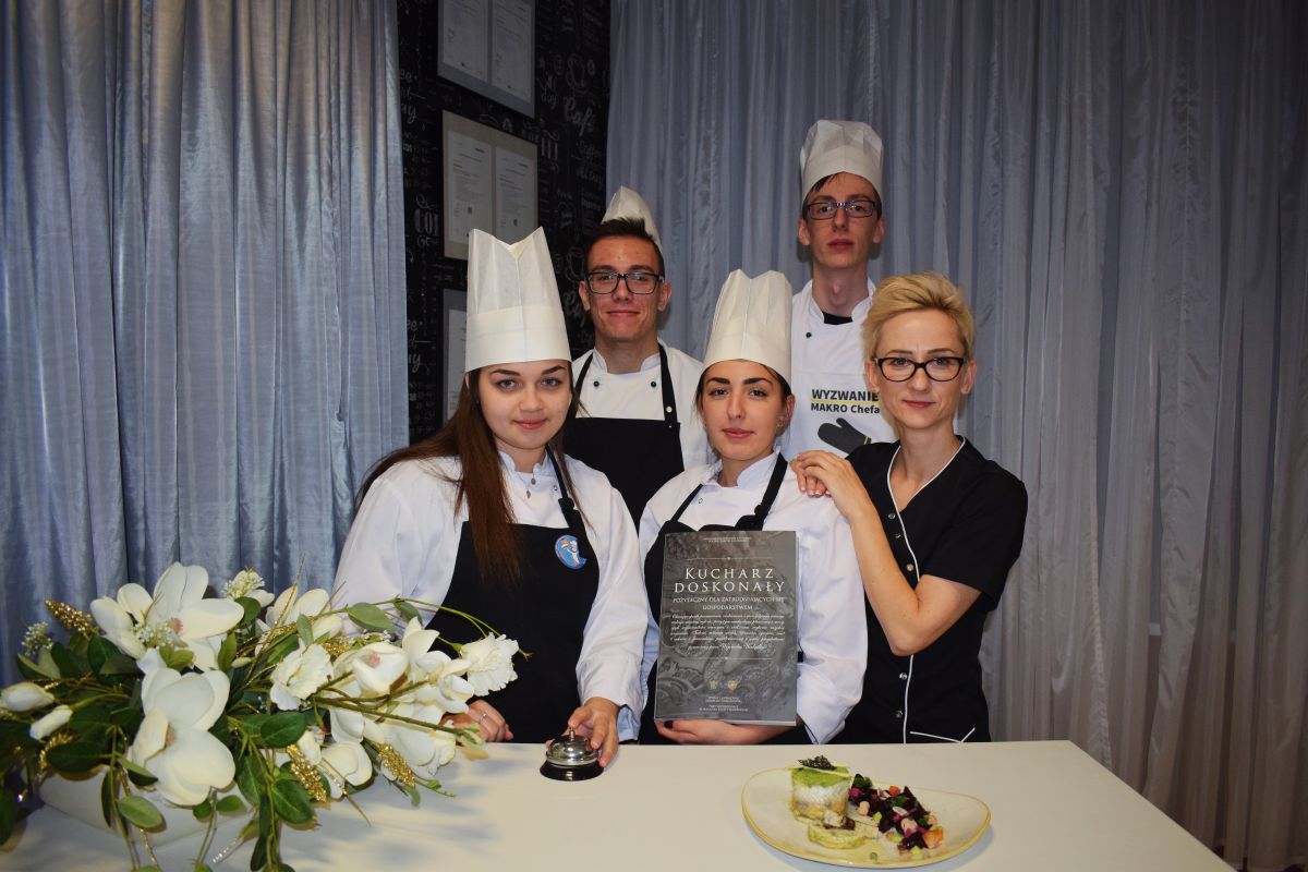 Toruńscy uczniowie zwyciężyli w trzeciej edycji konkursu Wyzwanie Makro Chefa