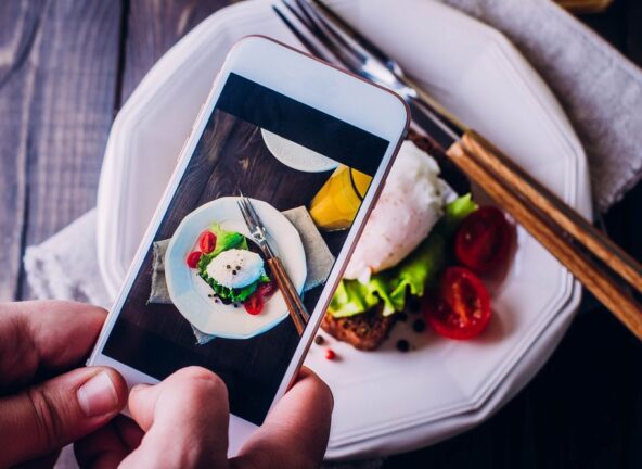 Rafał Borys: Z talerza na Instagram. Jak fotografować jedzenie?