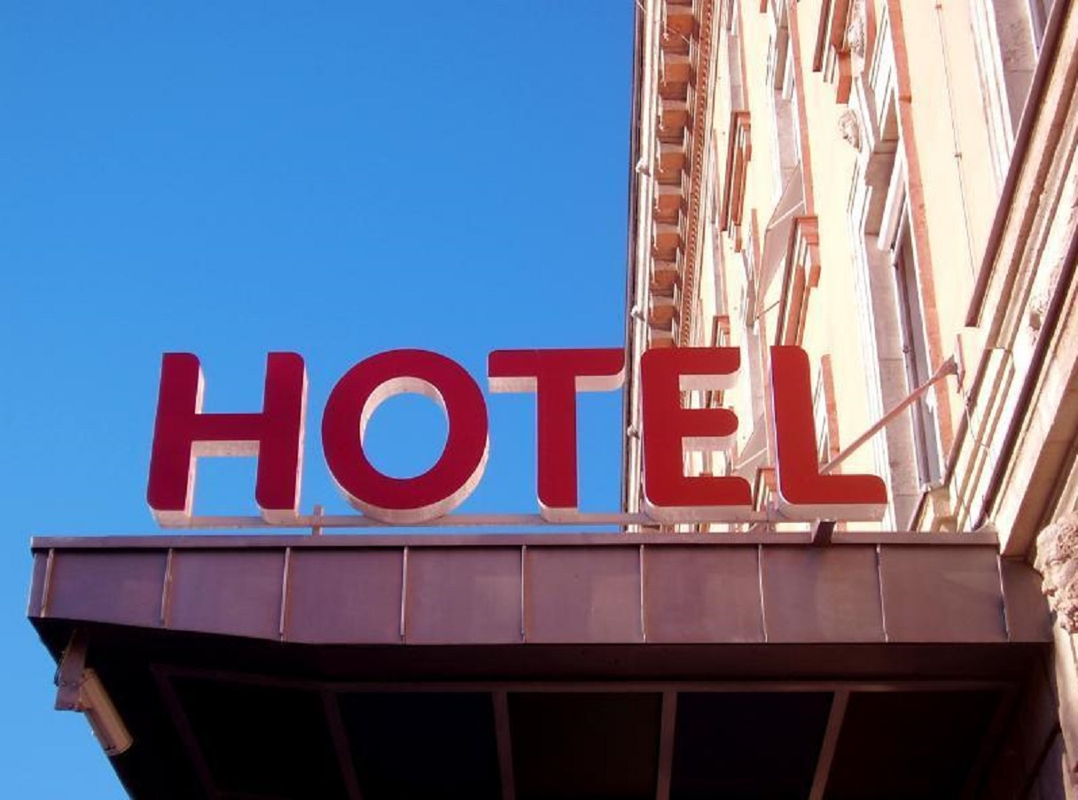 GUS: W 2020 r. prawie 2/3 turystów zatrzymało się w hotelach