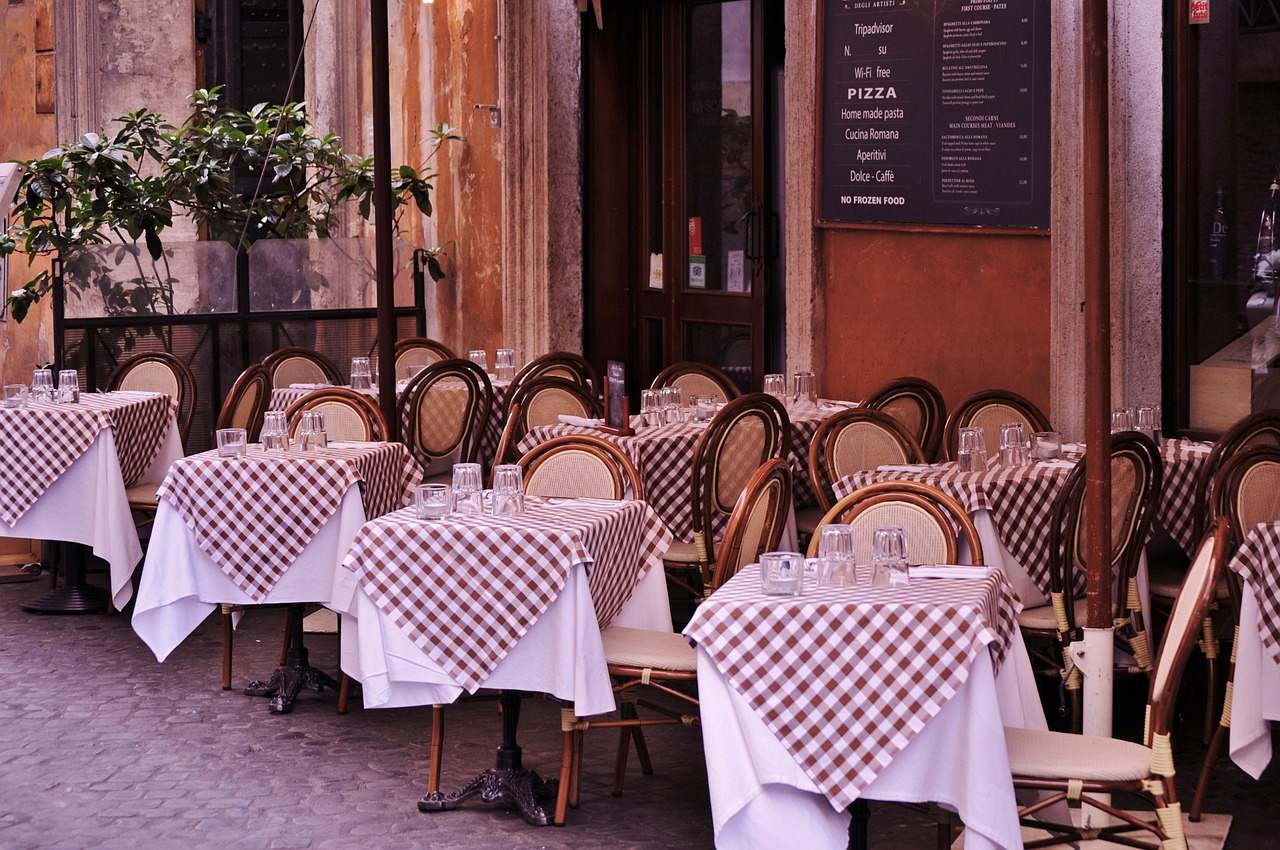 Francja:  Otwarcie tarasów i ogródków w restauracjach