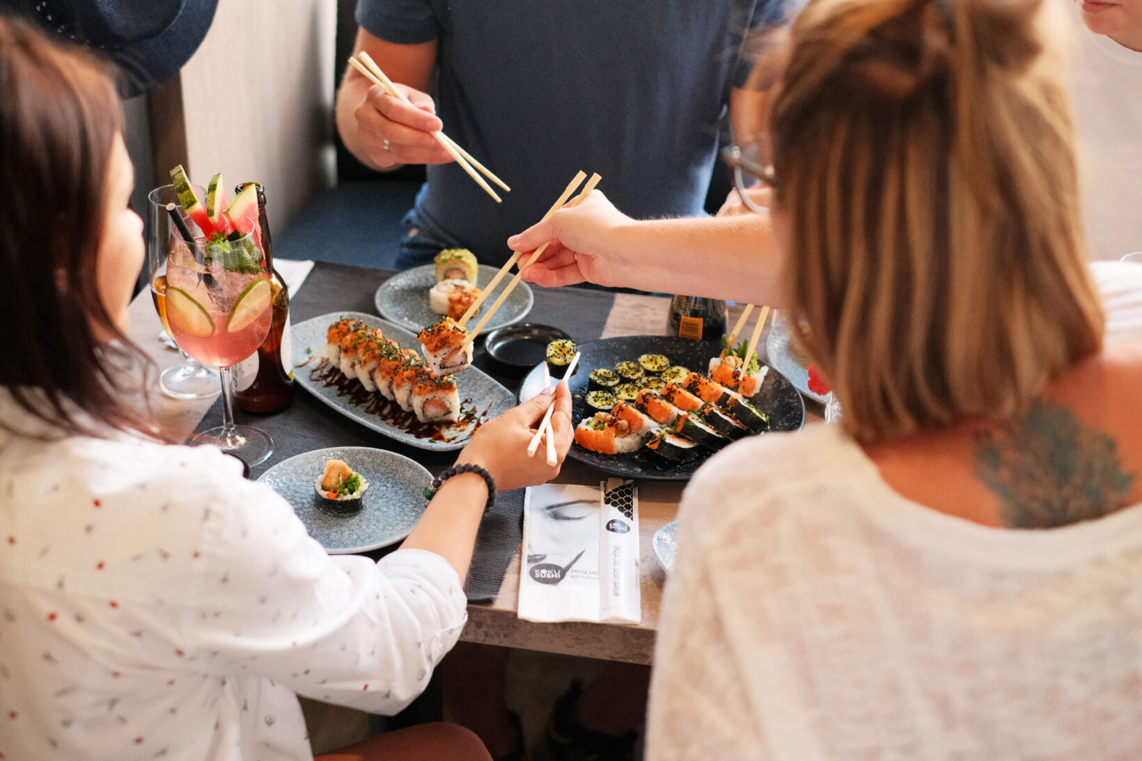 Przedłużone umowy i nowe otwarcia Koku Sushi