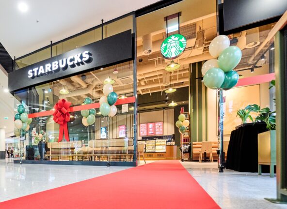 Starbucks otwiera pierwszą kawiarnię w Nowym Sączu