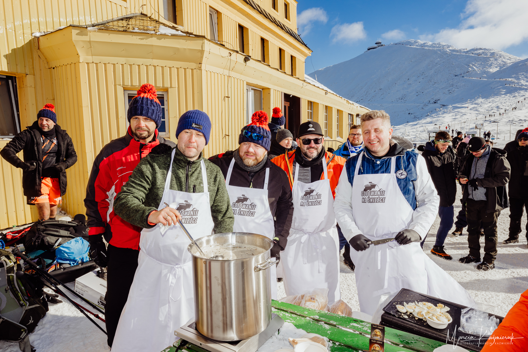 Charytatywne gotowanie u podnóża Śnieżki