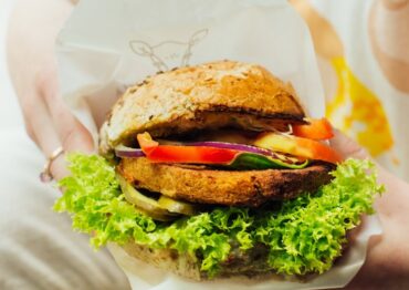 UCE Research: Fast foody przed sezonem – prognoza