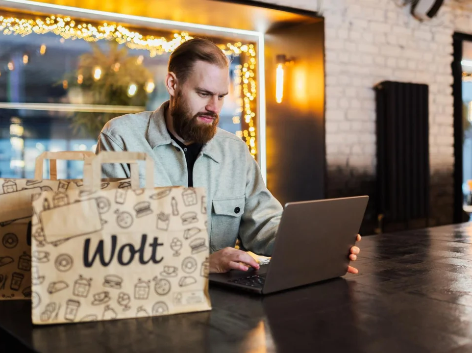 Wolt podsumowuje efekty programu finansowania. Ponad 3 mln zł dla 120 restauratorów