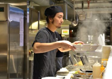 Pracownicy sezonowi i obcokrajowcy w gastronomii