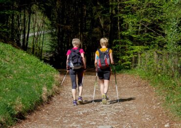 Sportowy weekend z “Poradnikiem Restauratora”: Nordic walking w letniej odsłonie