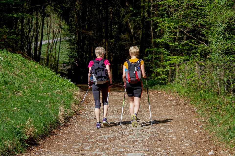 Sportowy weekend z “Poradnikiem Restauratora”: Nordic walking w letniej odsłonie