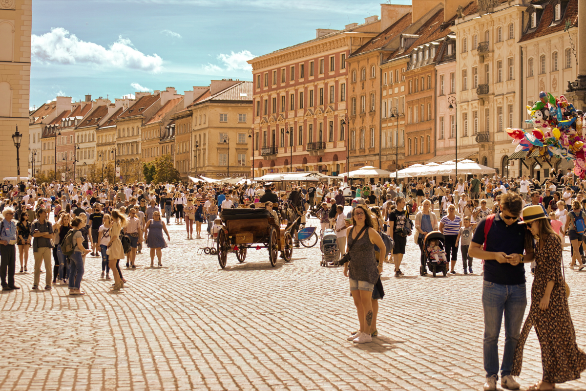 Polacy podsumowują wakacje 2025: głównie w kraju, z budżetem pod kontrolą