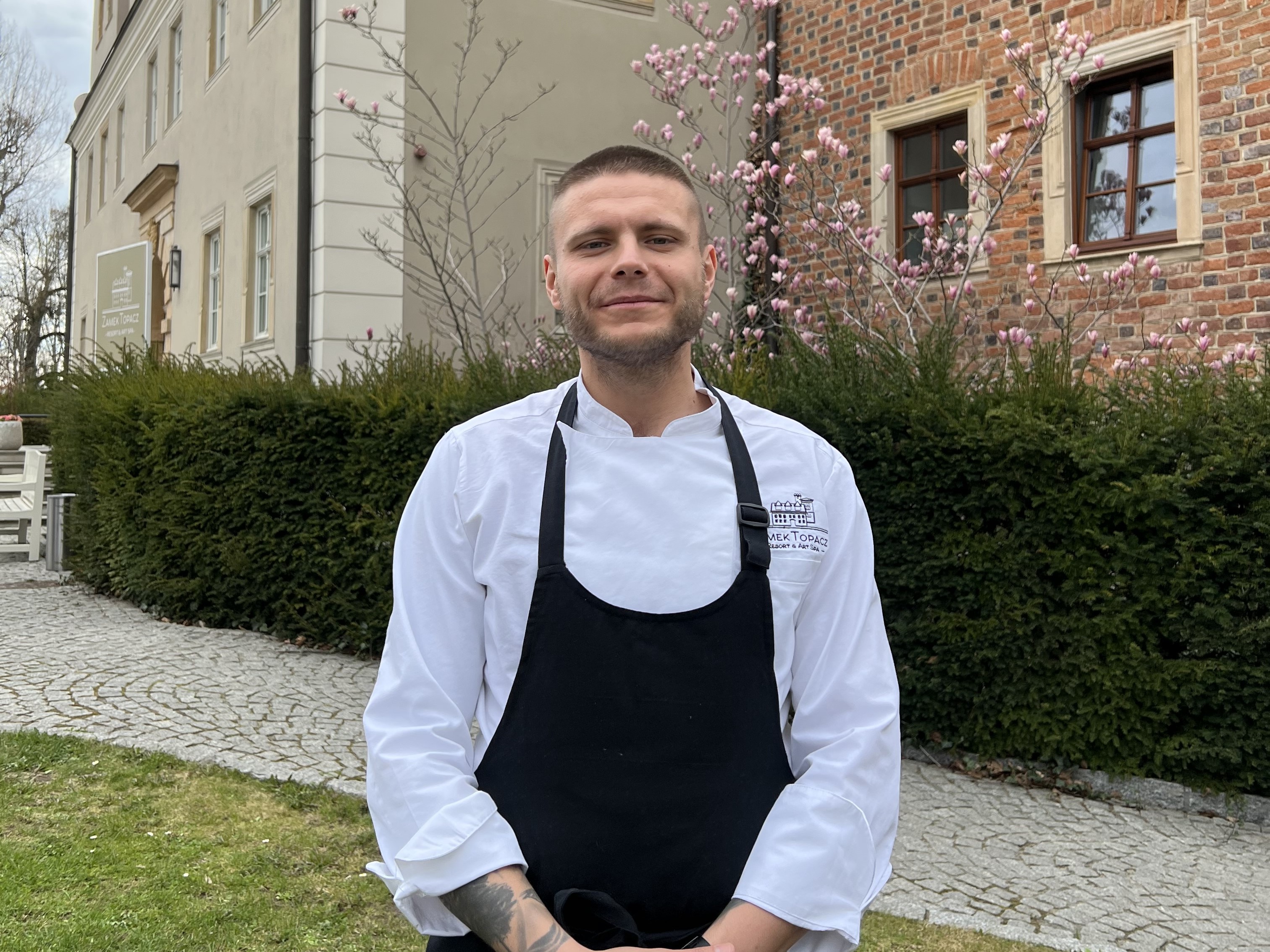 Mateusz Rosiak: Lokalność, sezonowość i technika fine dining w nowoczesnym wydaniu