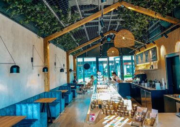 DESEO przedłuża współpracę z Vis à Vis Wilanów