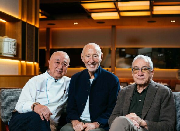 Robert De Niro, Matsuhisa i Meir Teper świętowali ceremonię sake w hotelu Nobu w Warszawie