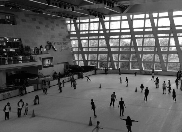 Sportowy weekend z Poradnikiem Restauratora: Czas na łyżwy i lodowiska