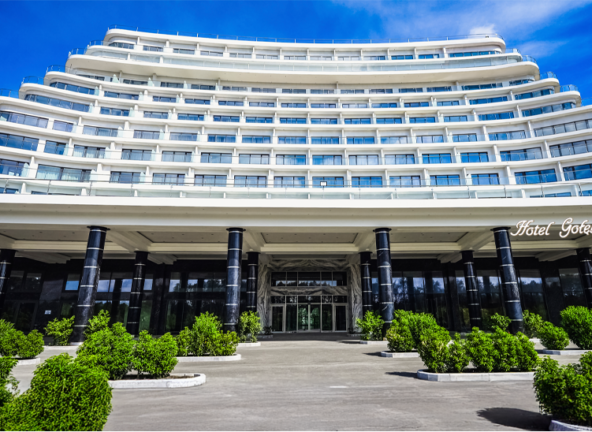Hotel Gołębiewski w Pobierowie rozpoczyna rekrutację