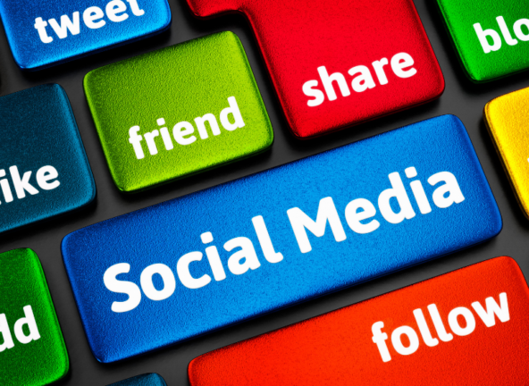 Kinga Rylska: Ten sam post wszędzie? To już nie działa