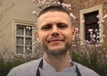 Zamek Topacz:  Sezonowa karta pod znakiem regionalności i kulinarnych wspomnień