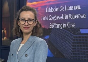 Barbara Garczyńska na czele Hotelu Gołębiewski w Pobierowie