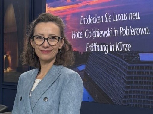 Barbara Garczyńska na czele Hotelu Gołębiewski w Pobierowie