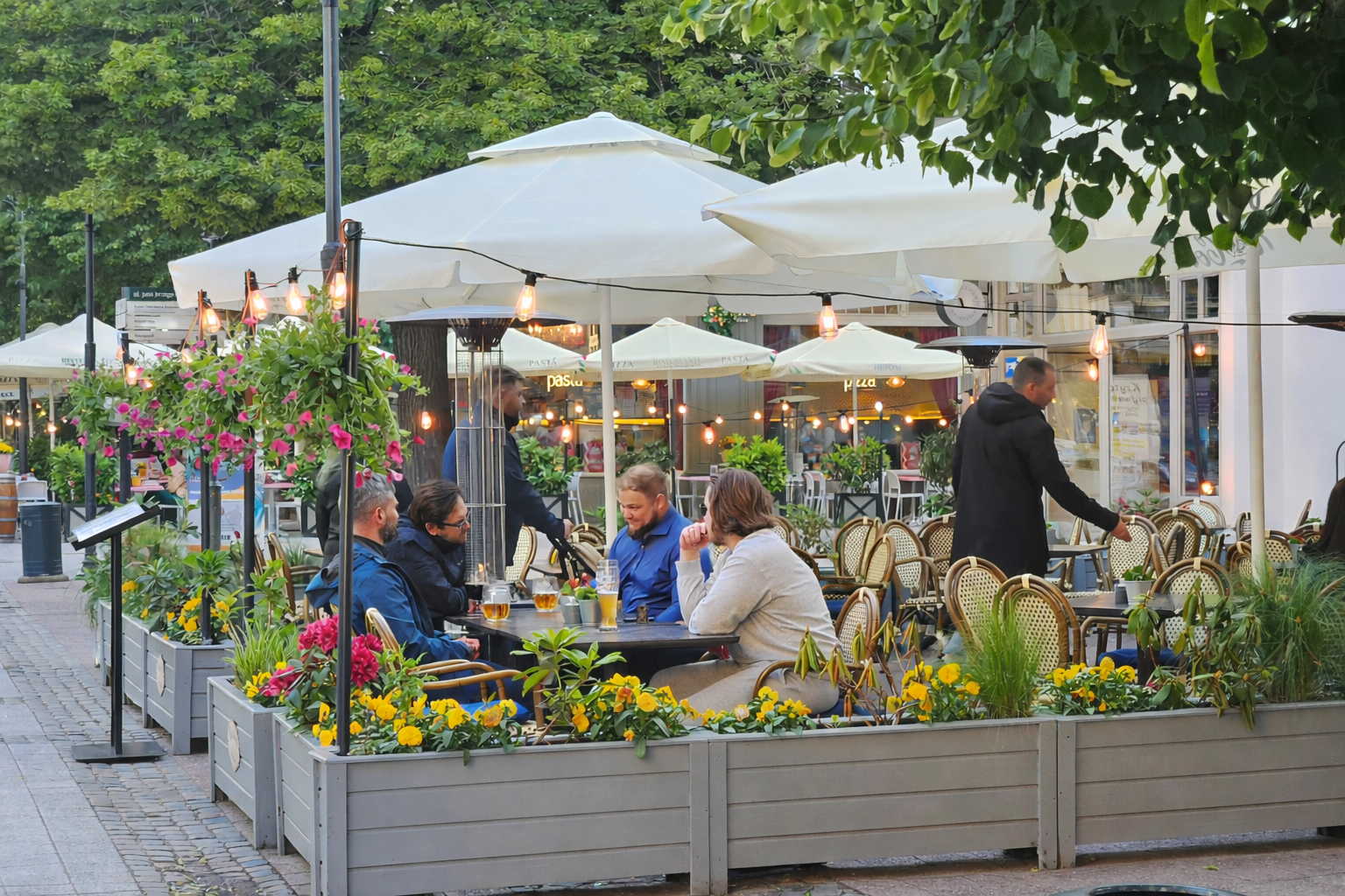 Rok 2025 przyniósł rekordy w turystyce. Przed branżą HoReCa kluczowy sezon letni