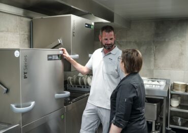 Sezon bez drugich szans. Dlaczego w gastronomii liczy się nie tylko przygotowanie, ale i partner, który odbiera telefon