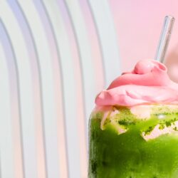 TikTok zmienia gastronomię. Matcha rośnie w siłę na Pyszne.pl