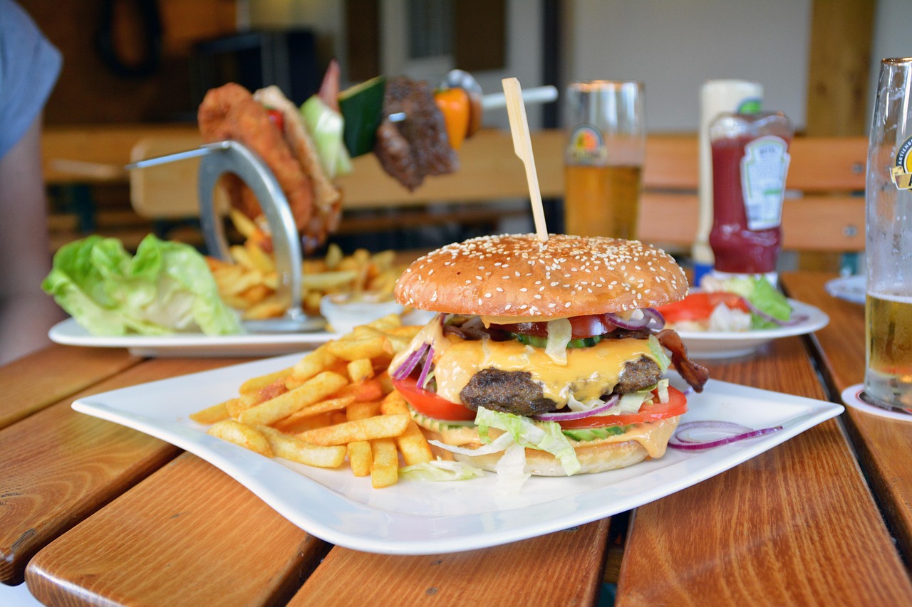 Burger nadal napędza gastronomię