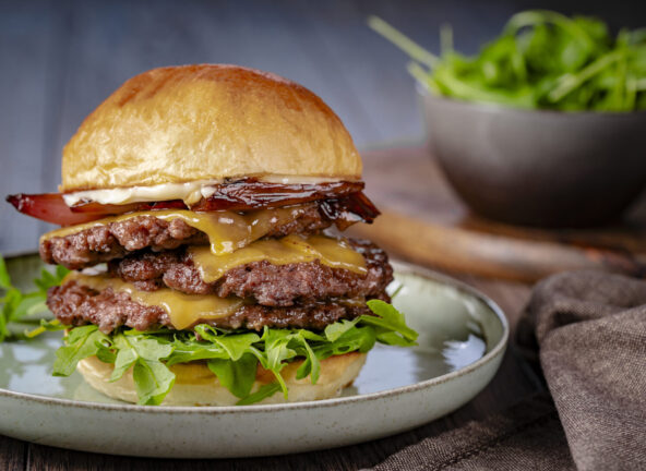 28 maja Światowy Dzień Hamburgera
