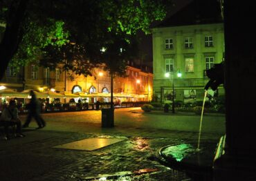 Nocna prohibicja w całej stolicy. Co zmieni się dla gastronomii?