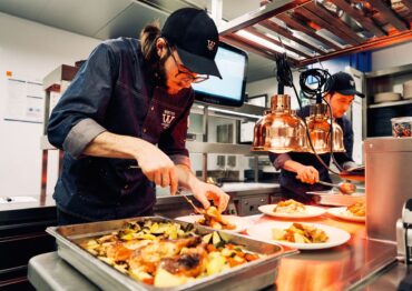 Czysto i na czas. O zmywalni, która nadąża za rytmem nowoczesnej gastronomii