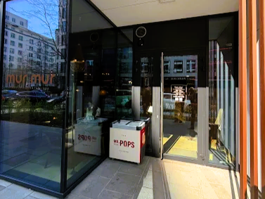 Atak na ukraińską restaurację w Warszawie. Sprawcy podpalili lokal
