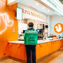 Popeyes rozpoczyna współpracę z Uber Eats