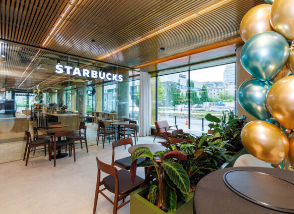 Nowa kawiarnia Starbucks w centrum Warszawy